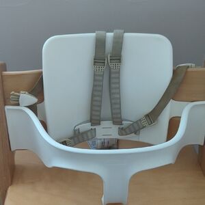 Stokke Tripp Trap Baby Seat Set - White With Beige Straps